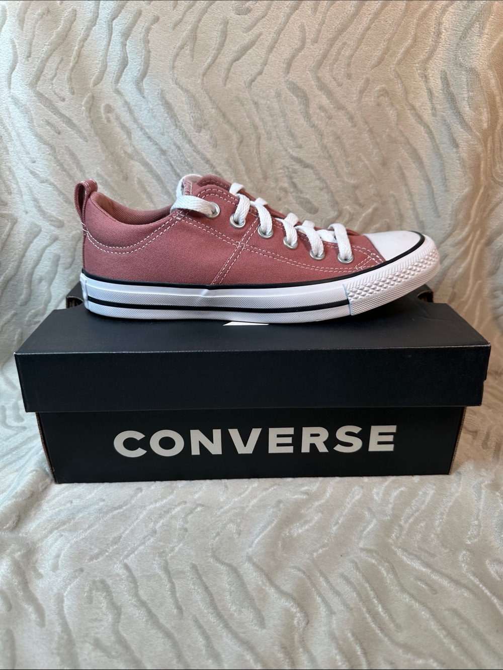 New! Converse Madison Low Top in Light Saddle Size 8